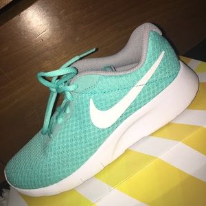 Aqua Nike Tanjun Shoes